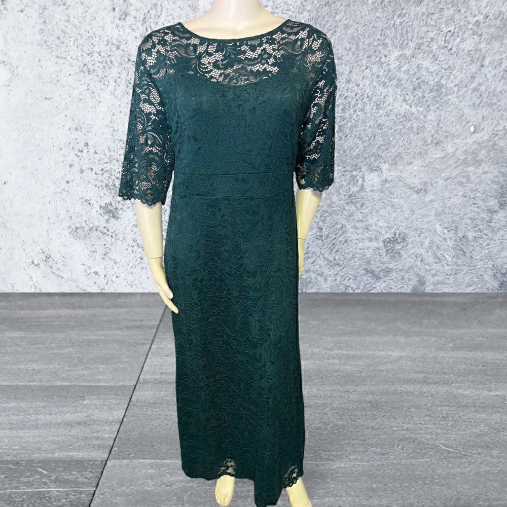 Green Lace 3/4 Sleeve Floor‎ Length Gown